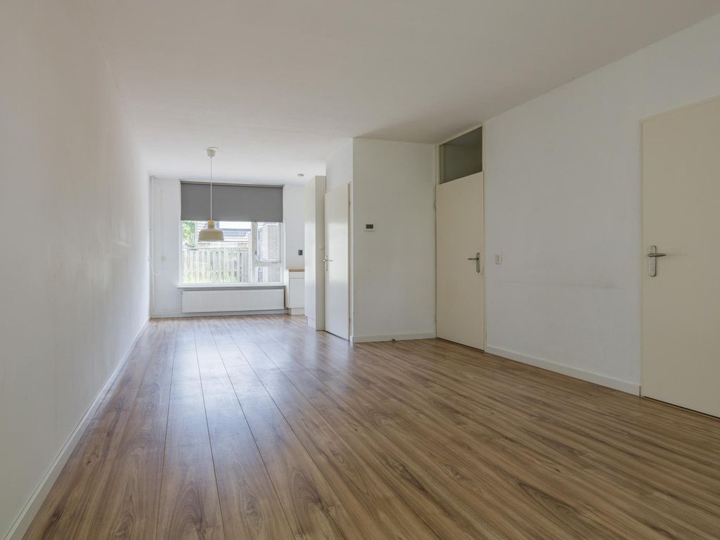 Ebstroom 140, HELLEVOETSLUIS
