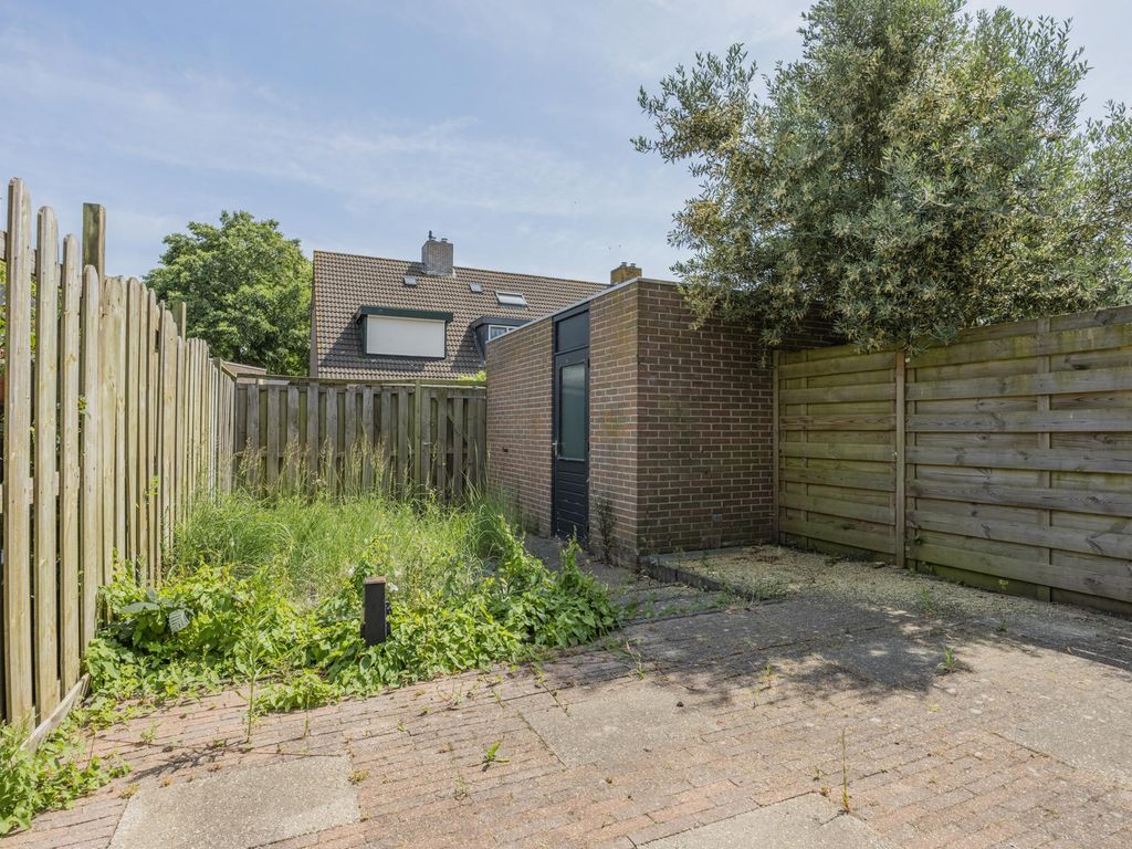 Ebstroom 140, HELLEVOETSLUIS