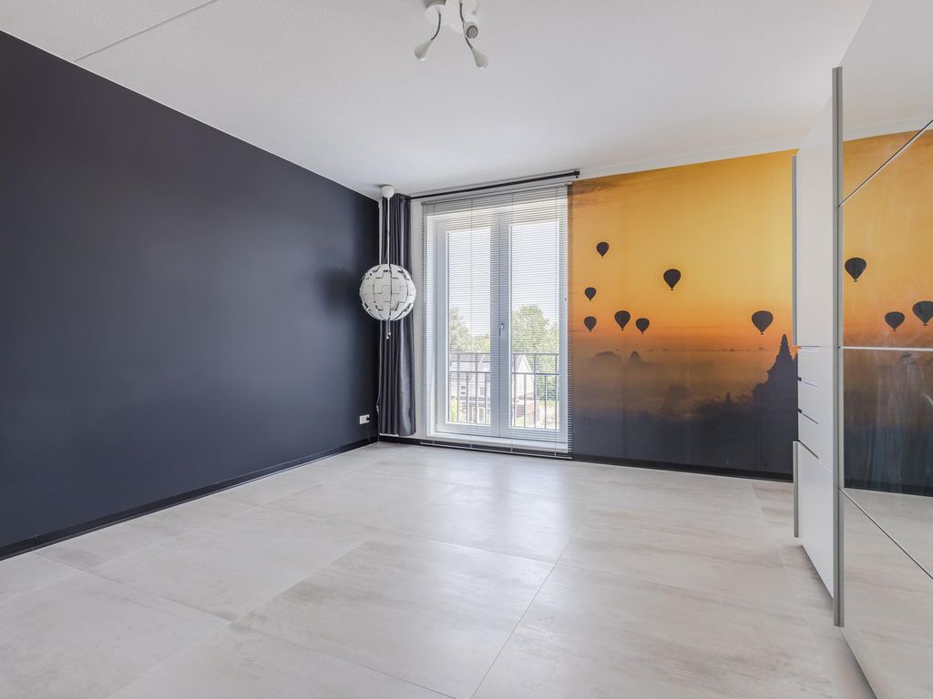 Spoorbaan 97, HELLEVOETSLUIS