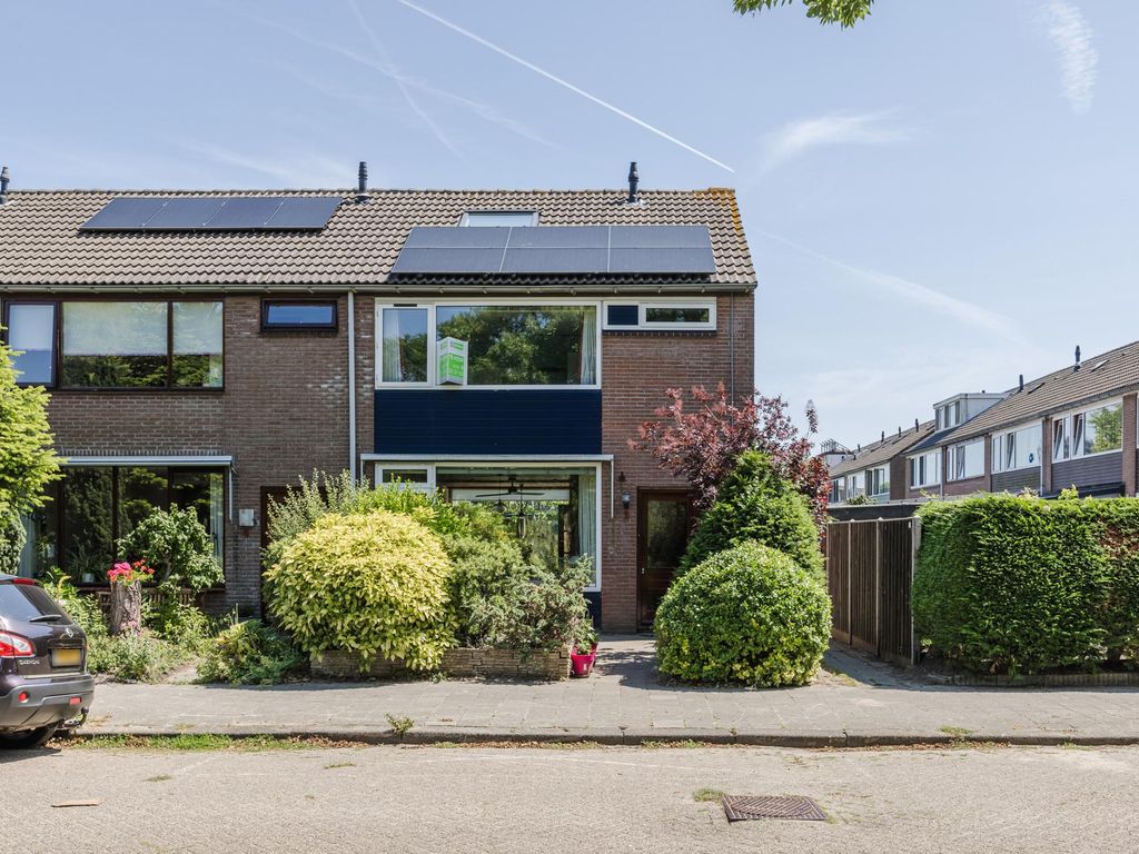 Wolterbeekstraat 2, HELLEVOETSLUIS