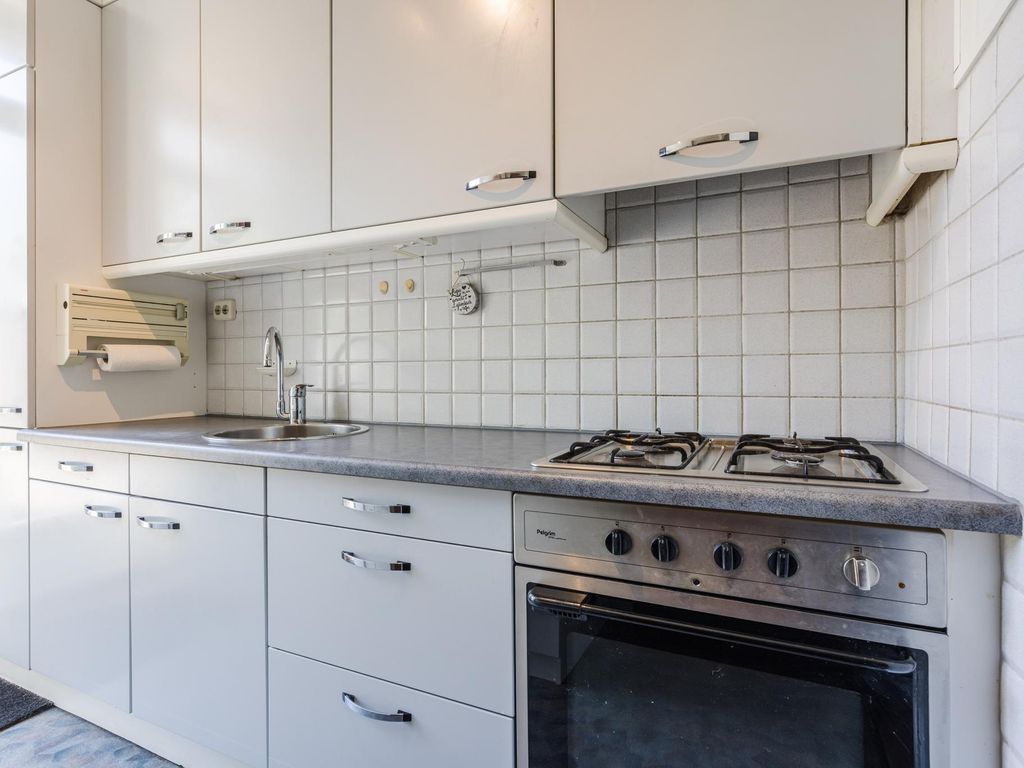 Wolterbeekstraat 2, HELLEVOETSLUIS