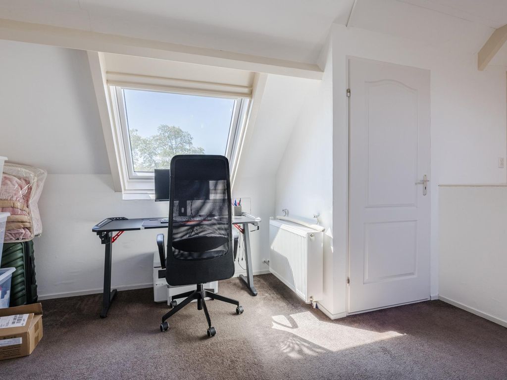 Tweelingen 22, HELLEVOETSLUIS