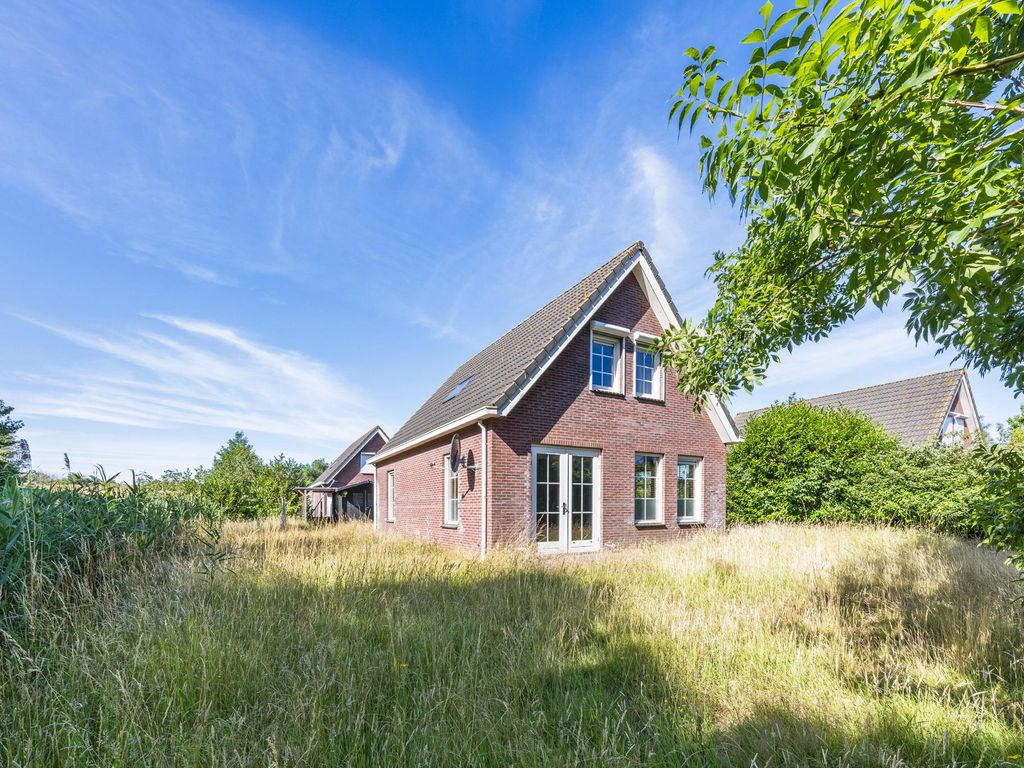 Duinweg 2d, HELLEVOETSLUIS