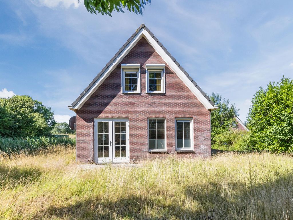 Duinweg 2d, HELLEVOETSLUIS
