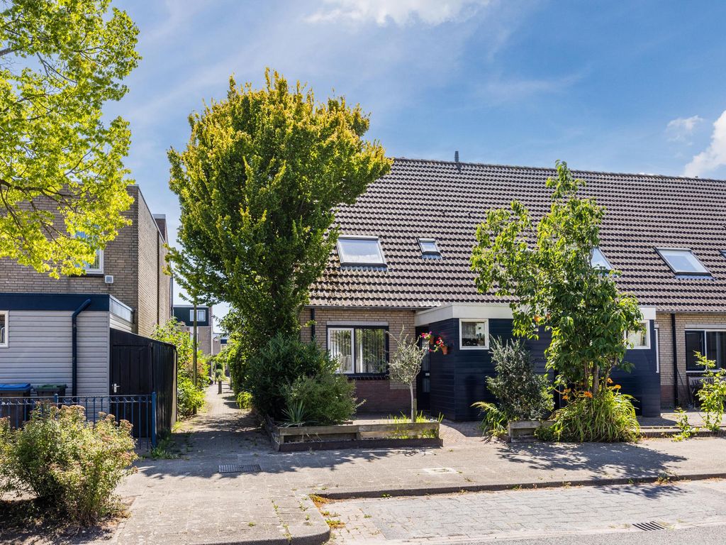 Albert Schweitzerlaan 29, HELLEVOETSLUIS