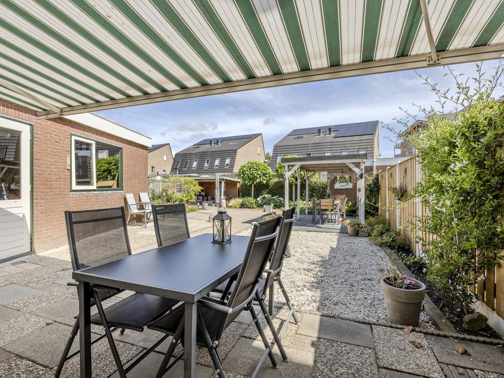 Rijksstraatweg 208b, HELLEVOETSLUIS