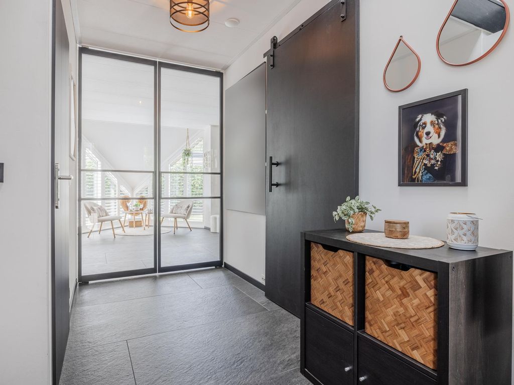 Montanusstraat 10, HELLEVOETSLUIS
