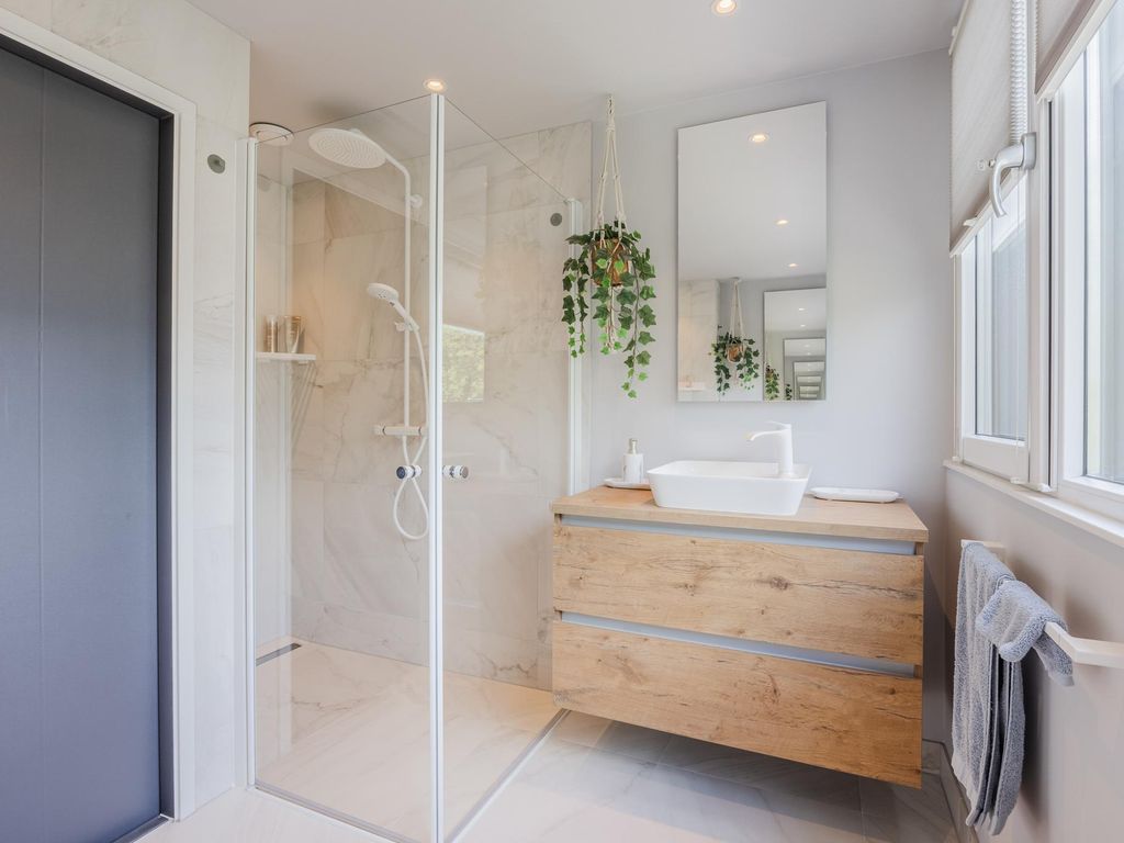 Montanusstraat 10, HELLEVOETSLUIS