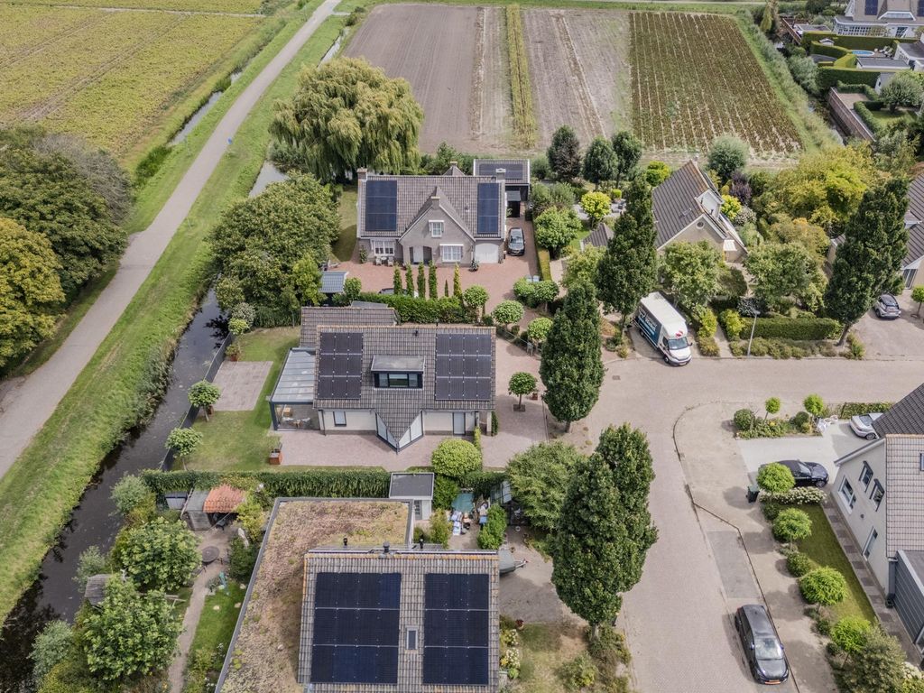 Montanusstraat 10, HELLEVOETSLUIS