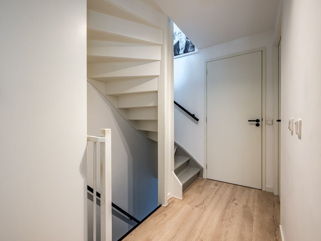 Acacia 8, HELLEVOETSLUIS