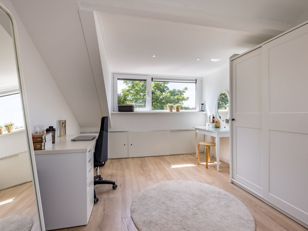 Acacia 8, HELLEVOETSLUIS
