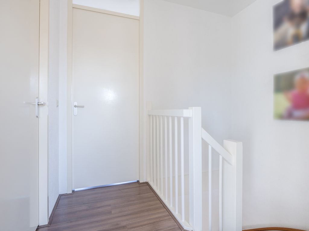 Moeder Teresalaan 5, HELLEVOETSLUIS