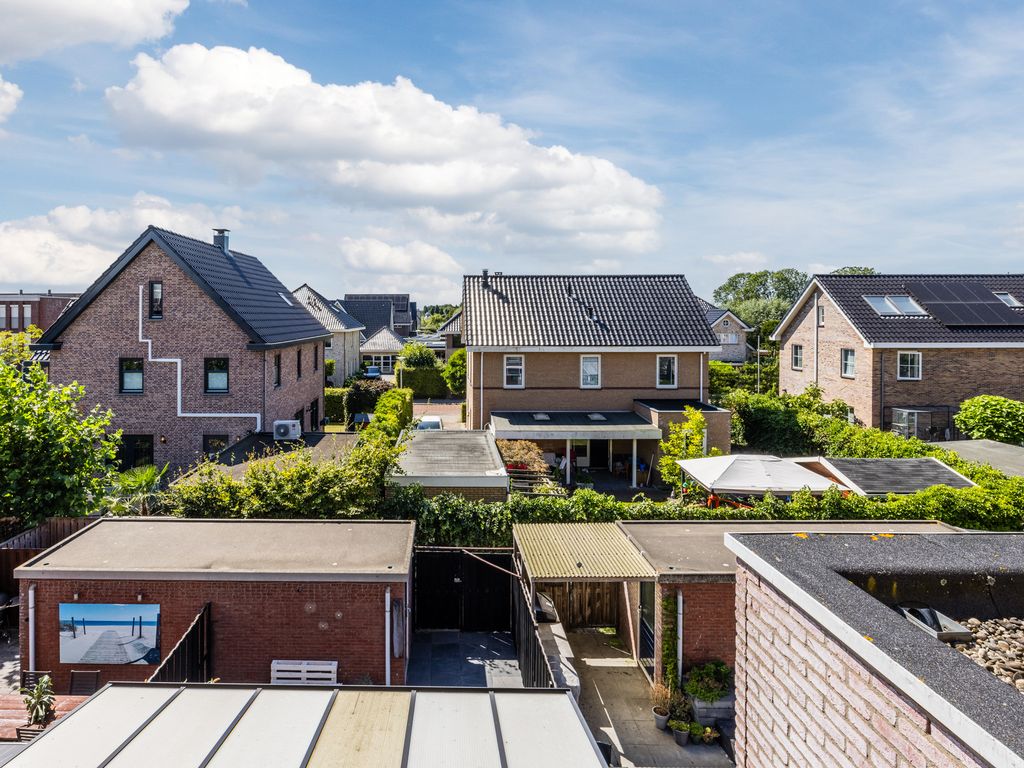 Moeder Teresalaan 5, HELLEVOETSLUIS