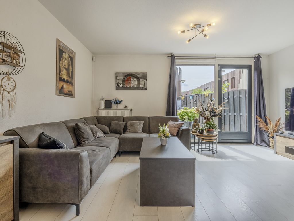 Horsweg 43, HOOGVLIET ROTTERDAM