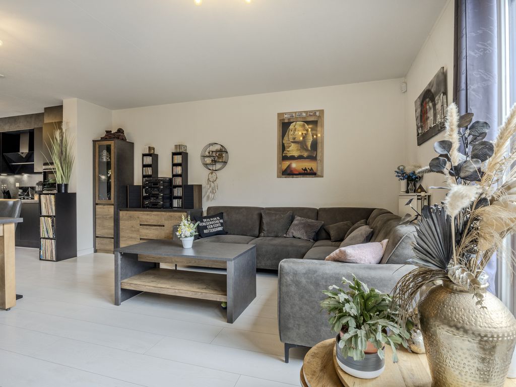 Horsweg 43, HOOGVLIET ROTTERDAM
