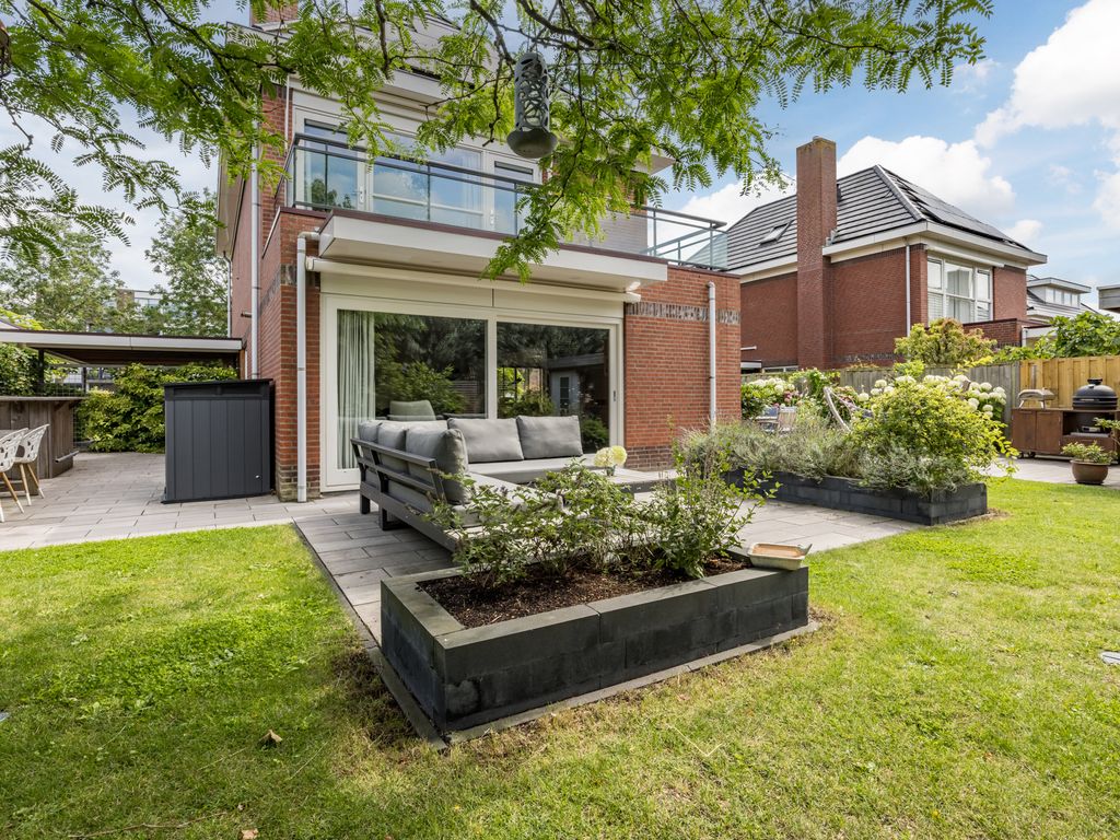 Westhilstraat 11, HELLEVOETSLUIS