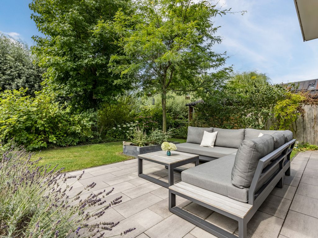 Westhilstraat 11, HELLEVOETSLUIS