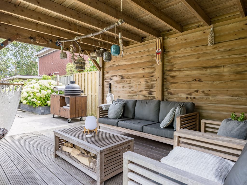 Westhilstraat 11, HELLEVOETSLUIS