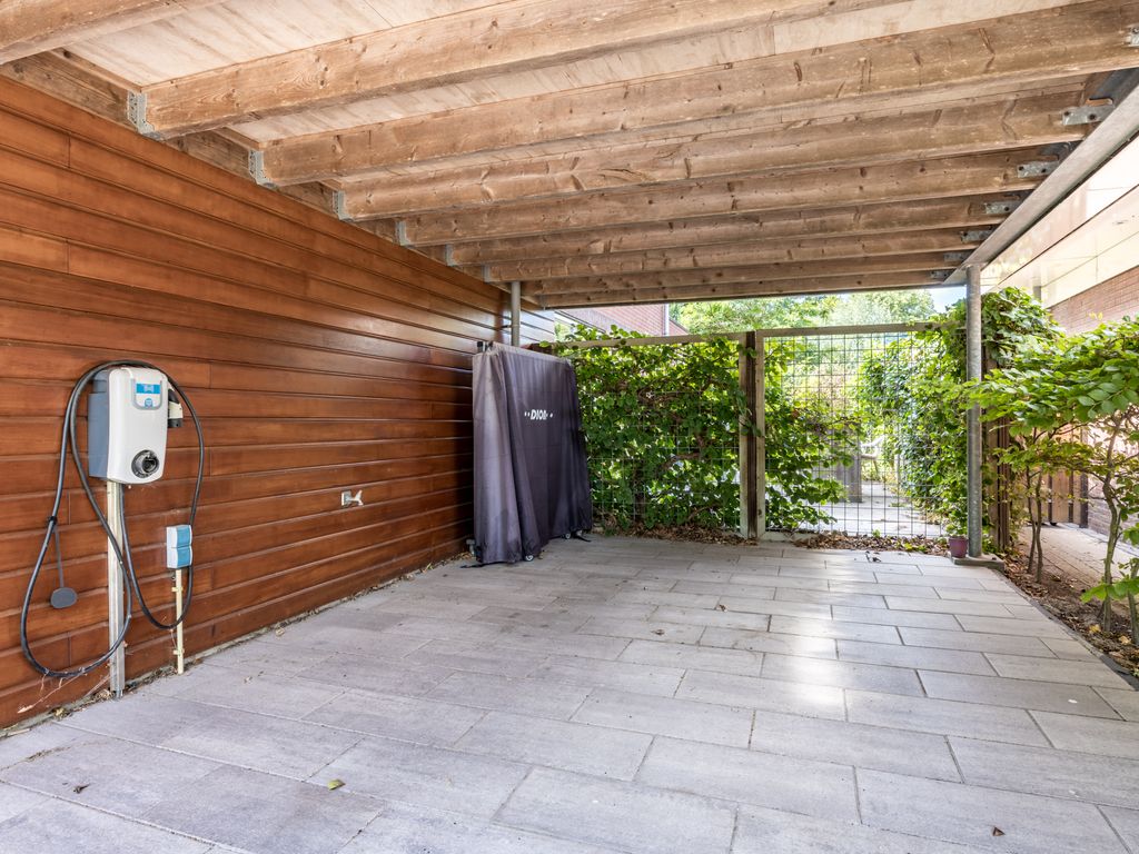 Westhilstraat 11, HELLEVOETSLUIS