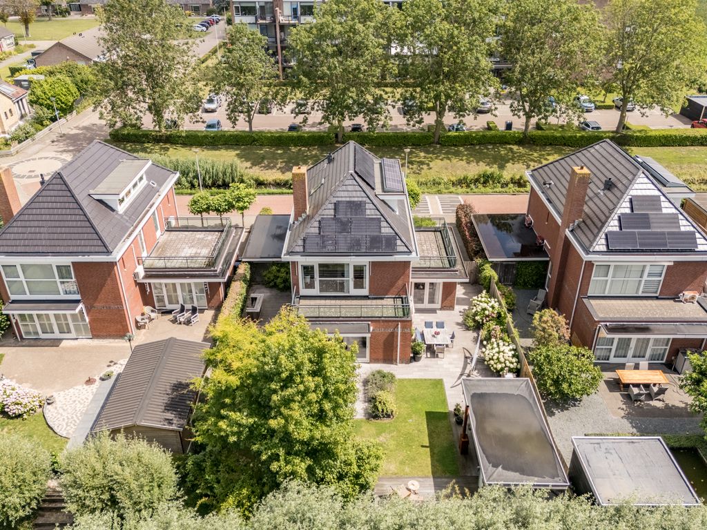 Westhilstraat 11, HELLEVOETSLUIS