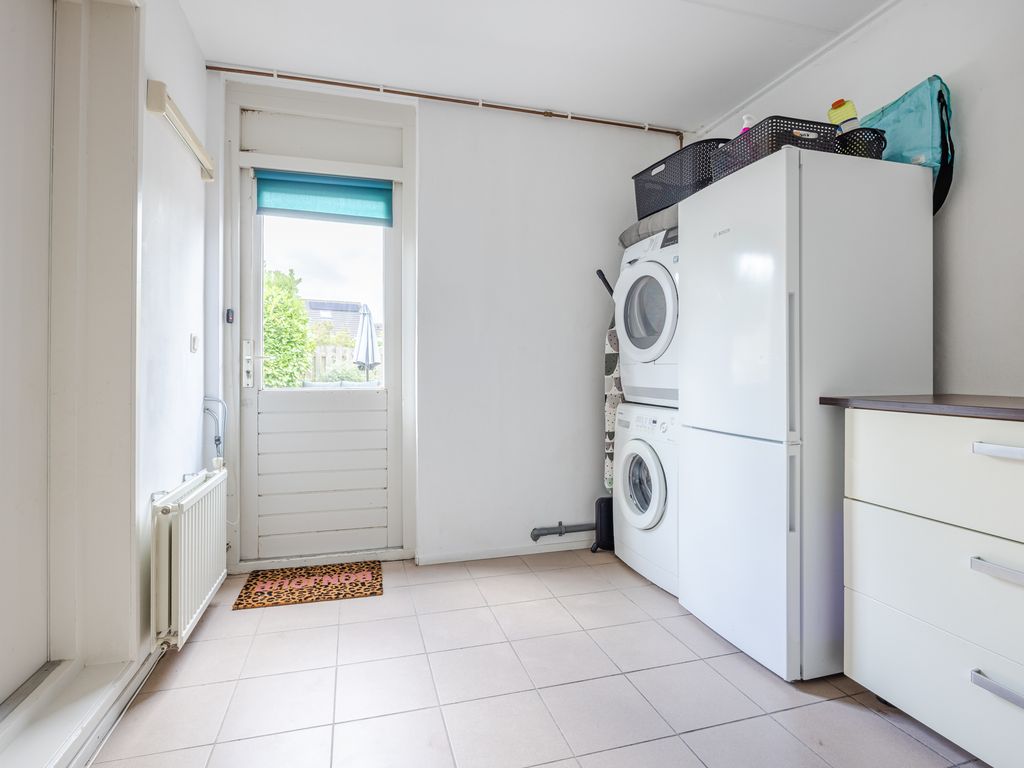 Debussystraat 39, HELLEVOETSLUIS