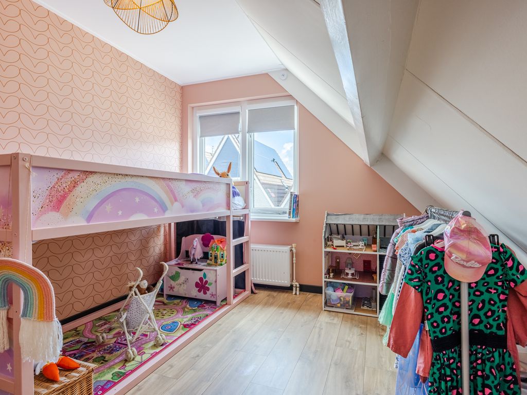 Debussystraat 39, HELLEVOETSLUIS