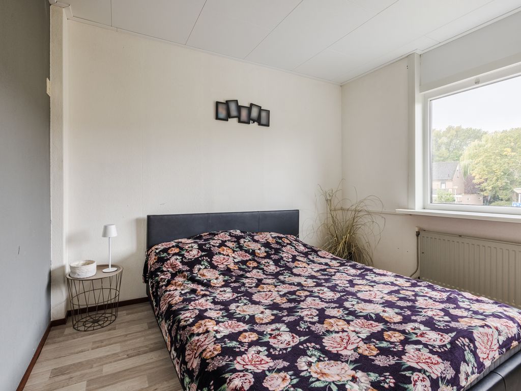 Kastanjelaan 11, HELLEVOETSLUIS