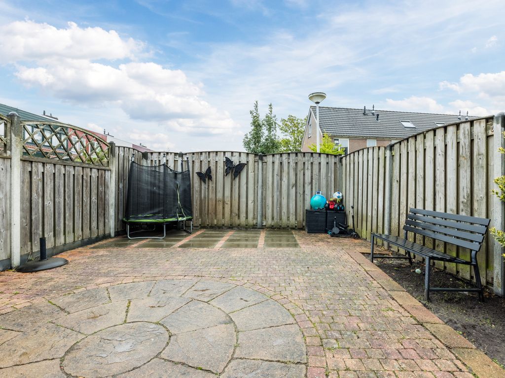 Kastanjelaan 11, HELLEVOETSLUIS
