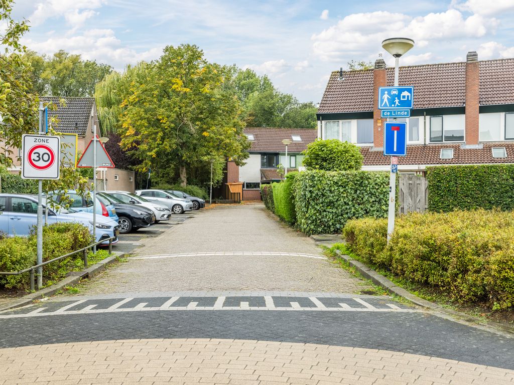 Kastanjelaan 11, HELLEVOETSLUIS