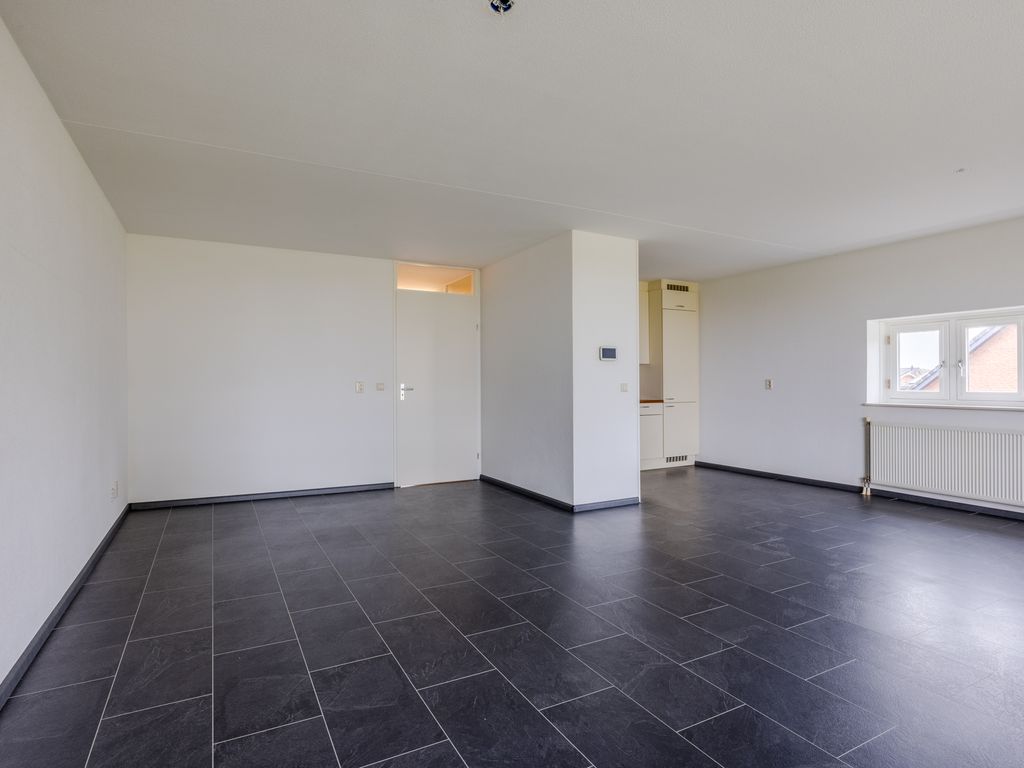 Klokkenweide 212, HELLEVOETSLUIS