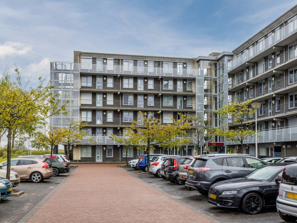 Klokkenweide 212, HELLEVOETSLUIS