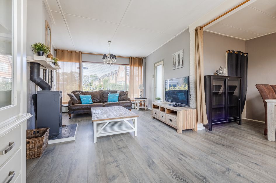 v Leijdenstraat 10