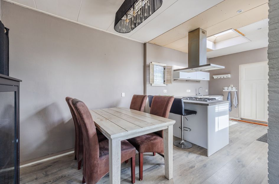 v Leijdenstraat 10