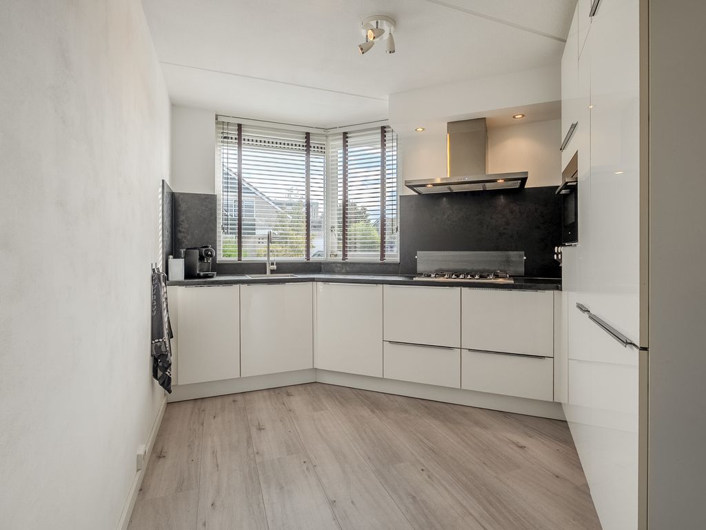 Sacharovlaan 54, HELLEVOETSLUIS