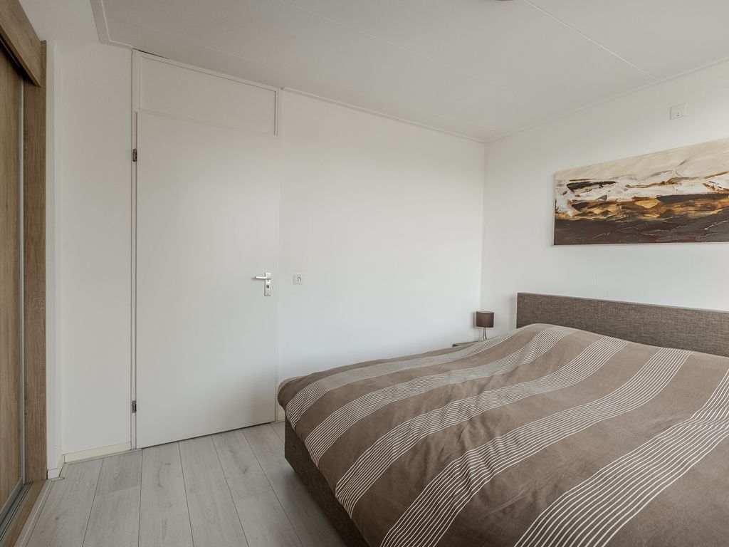 Sacharovlaan 54, HELLEVOETSLUIS
