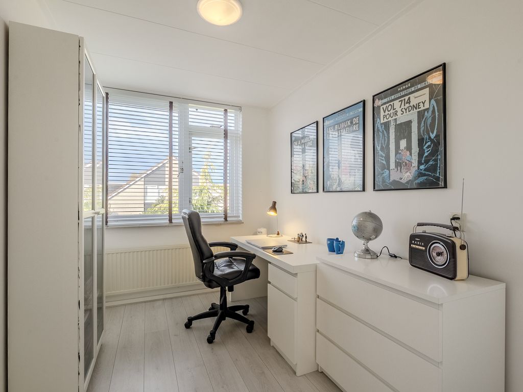 Sacharovlaan 54, HELLEVOETSLUIS