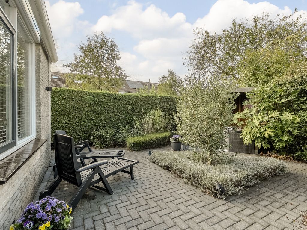 Sacharovlaan 54, HELLEVOETSLUIS