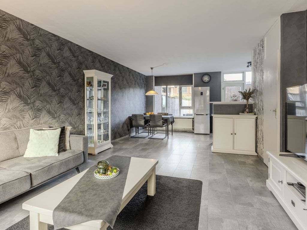 het Want 11, HELLEVOETSLUIS