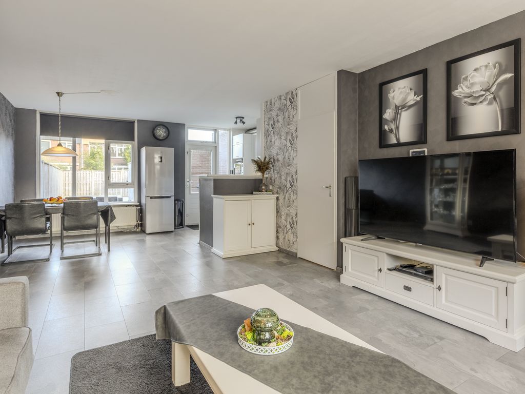 het Want 11, HELLEVOETSLUIS