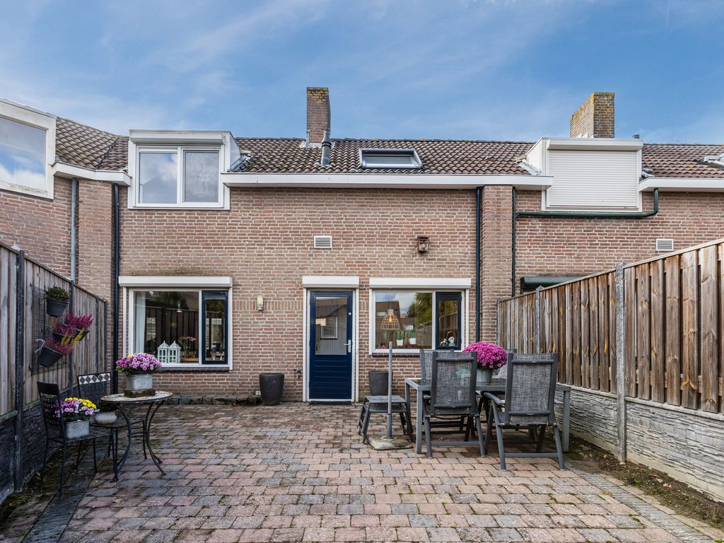 Zeegat 49, HELLEVOETSLUIS