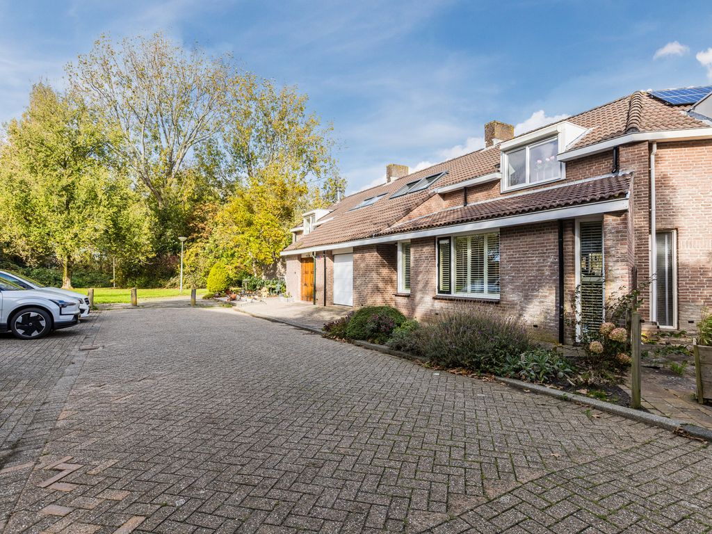 Zeegat 49, HELLEVOETSLUIS