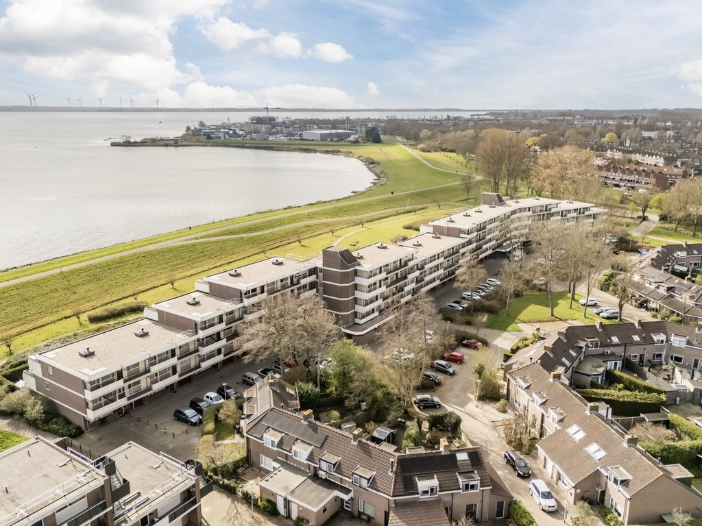 Zeegat 49, HELLEVOETSLUIS