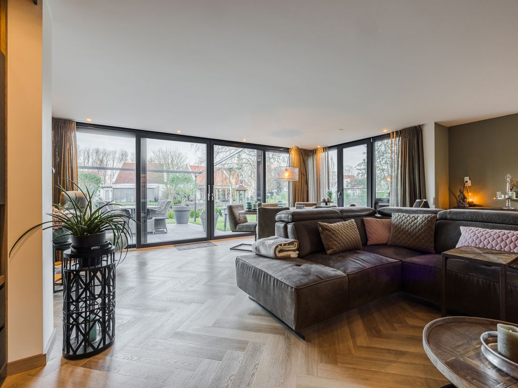 Parkweg 1B265, HELLEVOETSLUIS