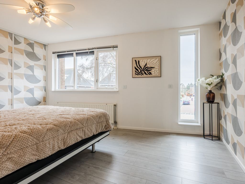 Rondostraat 27, HELLEVOETSLUIS