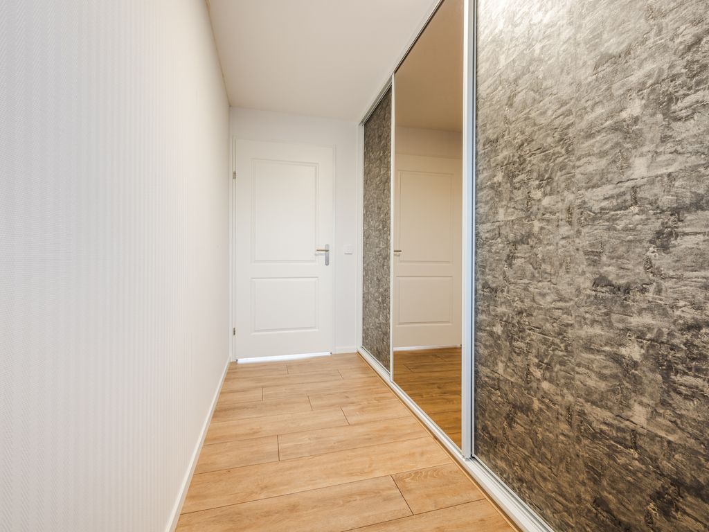 Rondostraat 27, HELLEVOETSLUIS