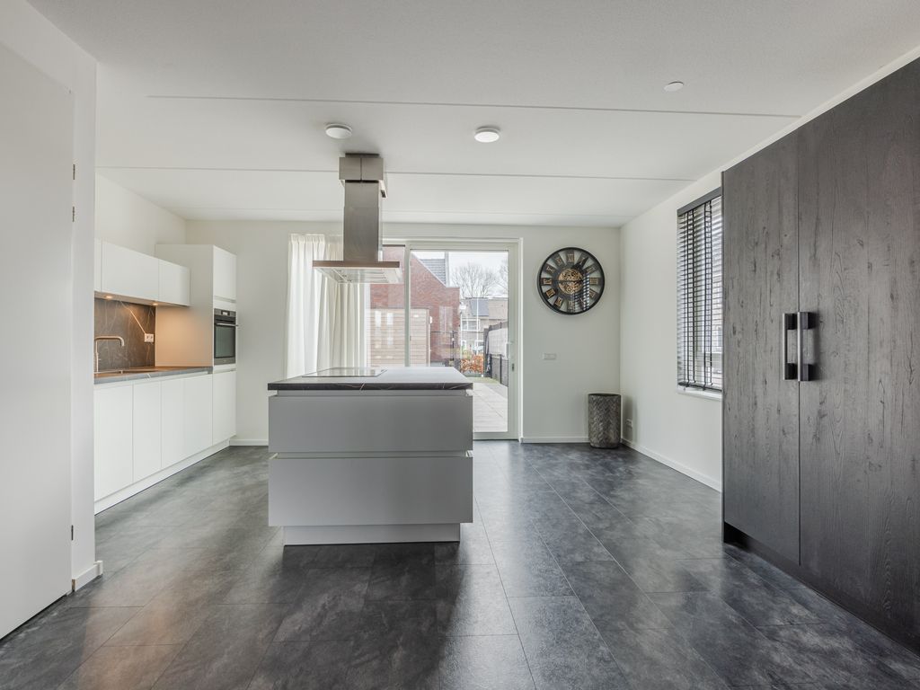 Spoorbaan 149, HELLEVOETSLUIS