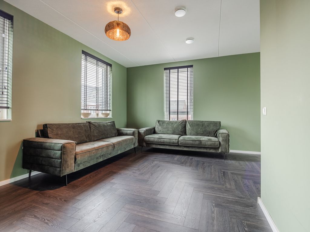 Spoorbaan 149, HELLEVOETSLUIS