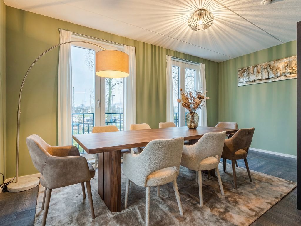 Spoorbaan 149, HELLEVOETSLUIS