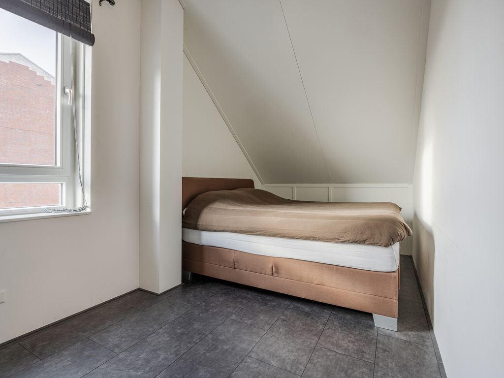 Spoorbaan 149, HELLEVOETSLUIS