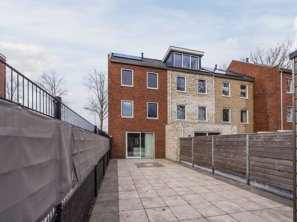 Spoorbaan 149, HELLEVOETSLUIS